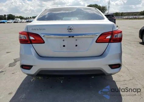 2017 Nissan Sentra S z USA, uszkodzony, nr VIN 3N1AB7AP9HY333806